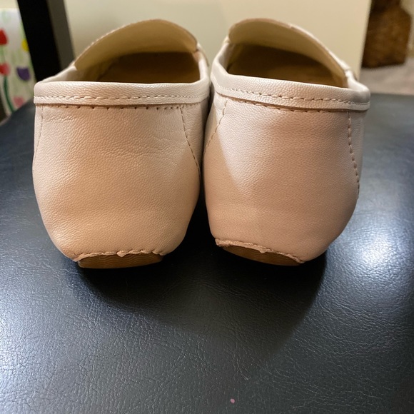 ISAAC MIZRAHI “ Reba” size 8 white leather woman’s loafer - Picture 7 of 10